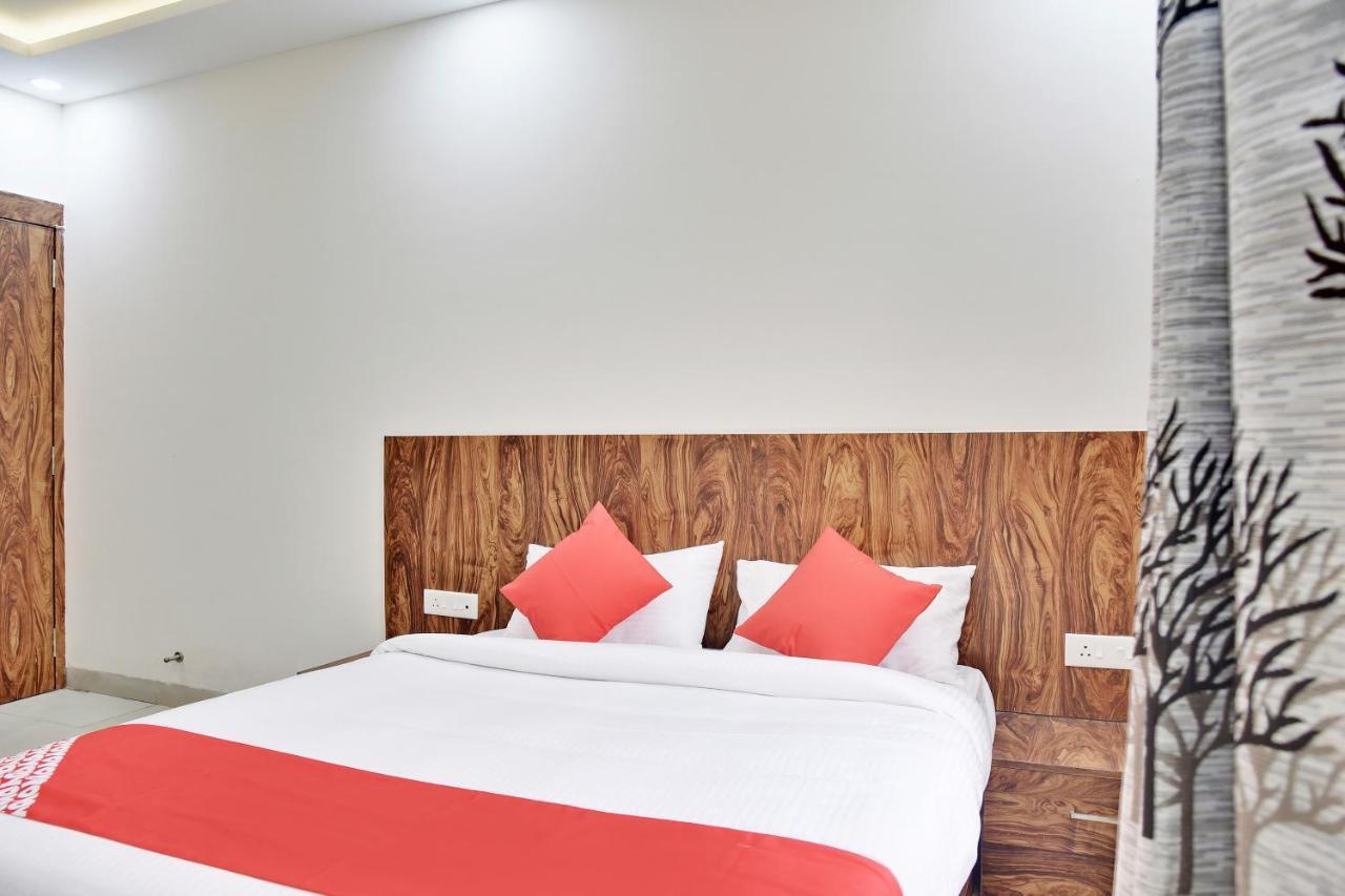 Oyo 40146 Hotel Continental Bhopal Extérieur photo