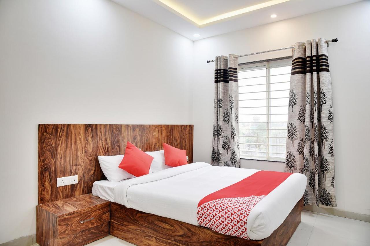 Oyo 40146 Hotel Continental Bhopal Extérieur photo